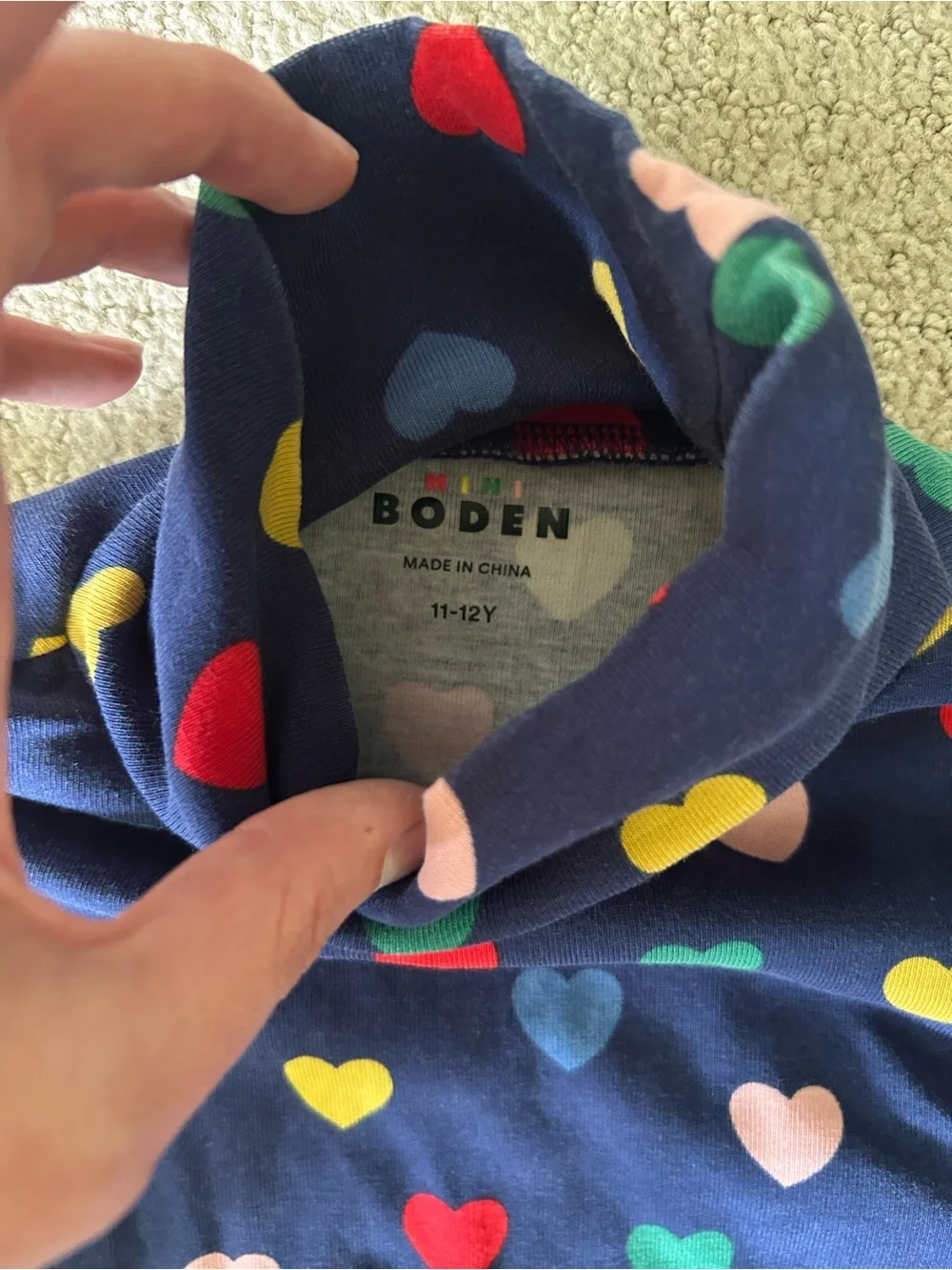Mini Boden girls heart rainbow turtleneck layering top size large 11/12